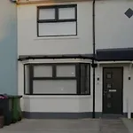 3 Bed Home In Heart Of Cardiff