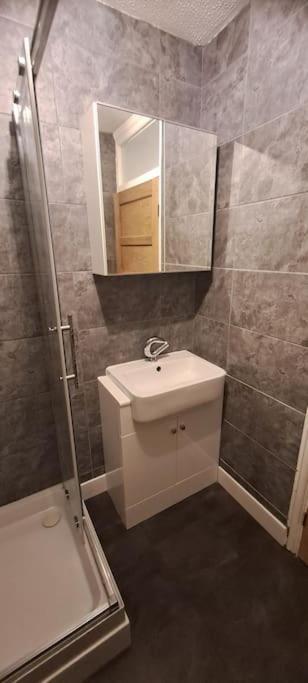 3 Bed In Heart Of