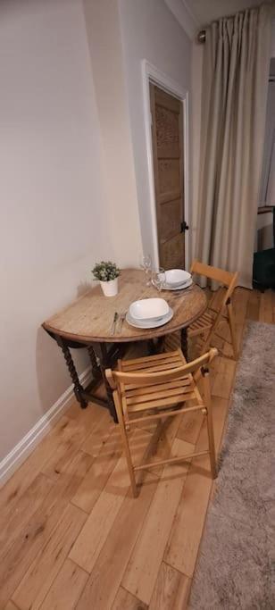 3 Bed In Heart Of Cardiff